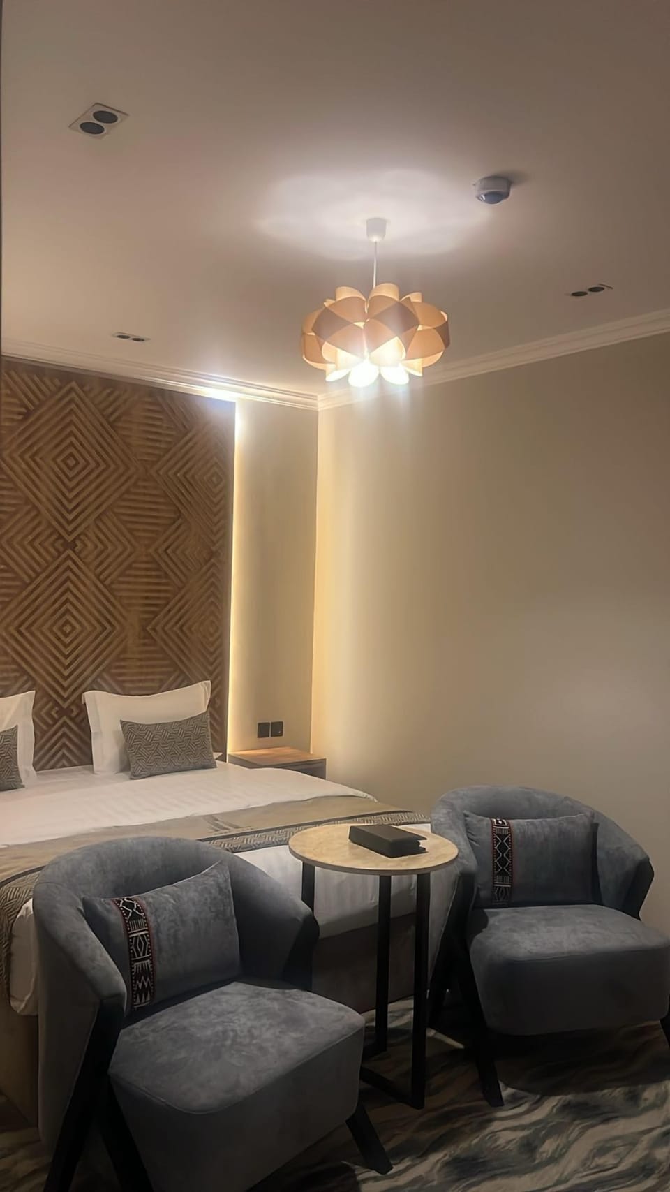 Double Room | In-room safe, soundproofing, iron/ironing board
