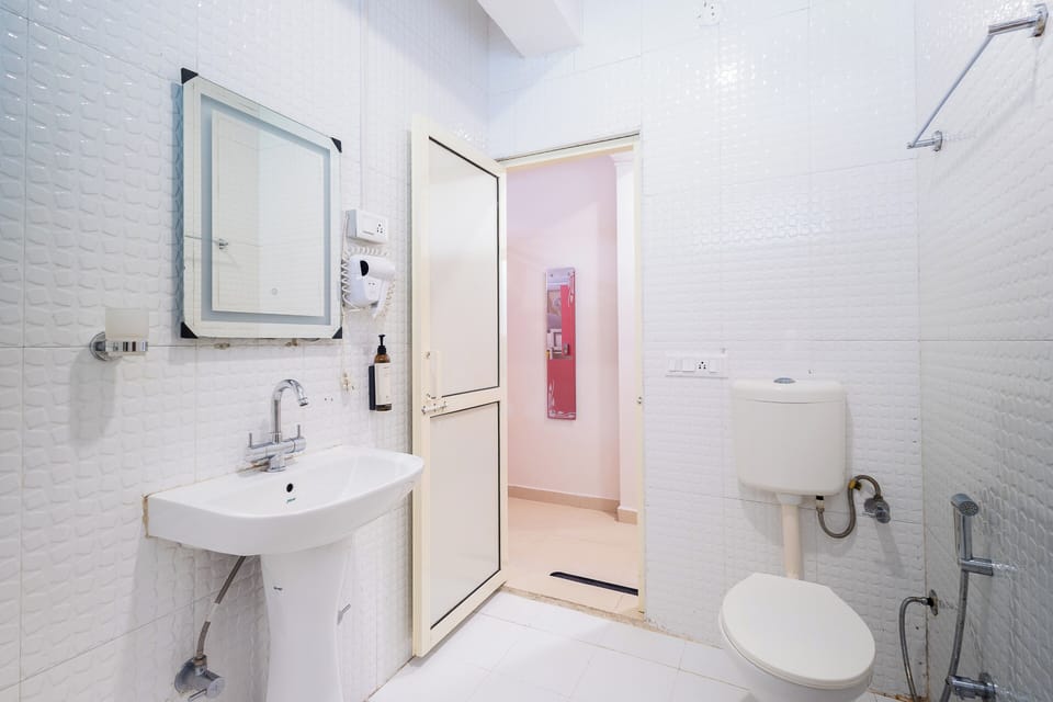 Bed in 8 Bed Mixed Dormitory Room with Balcony and Ensuite Bathroom | Bathroom | Shower, toilet paper