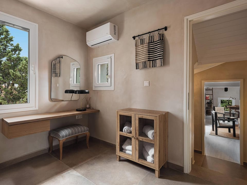 Deluxe Villa, Mountain View | 5 bedrooms, Egyptian cotton sheets, premium bedding, memory foam beds