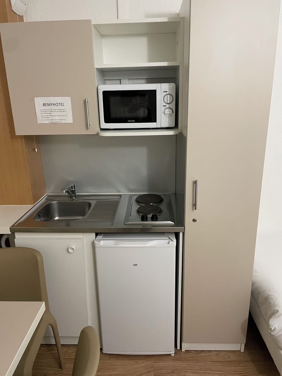 Twin Room | Private kitchen