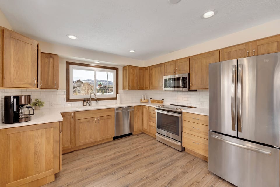 Full kitchen