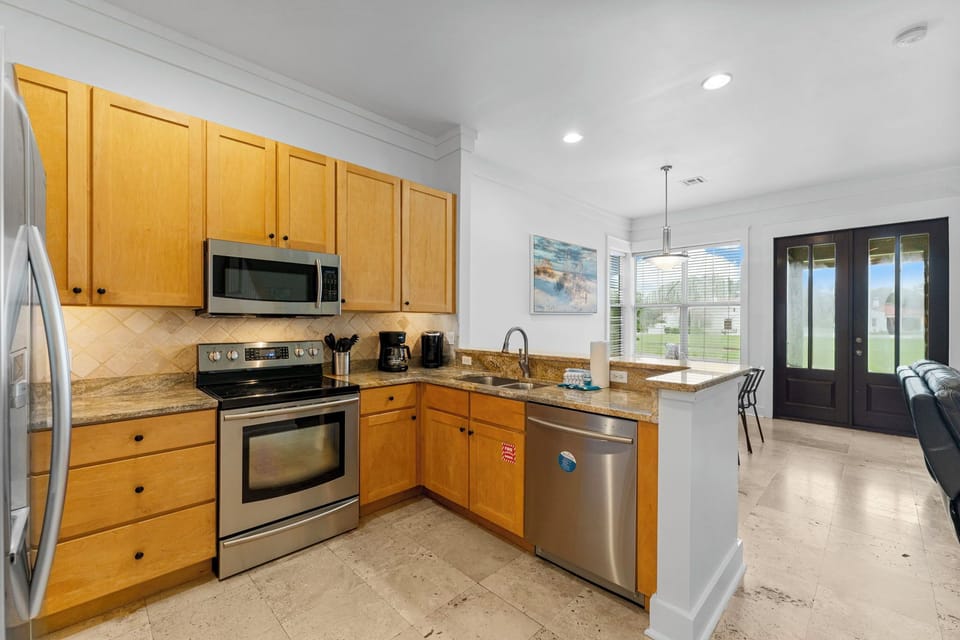 Kitchen & Dining Areas