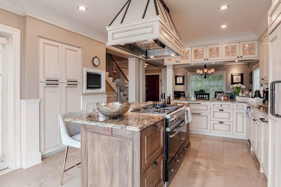 "The home is very well-appointed. Every detail has been thought of. The place was so cozy & comfortable! It felt like staying at a friends' home...you will not want to leave. Book this stay now! ~ Natasha, June 2024