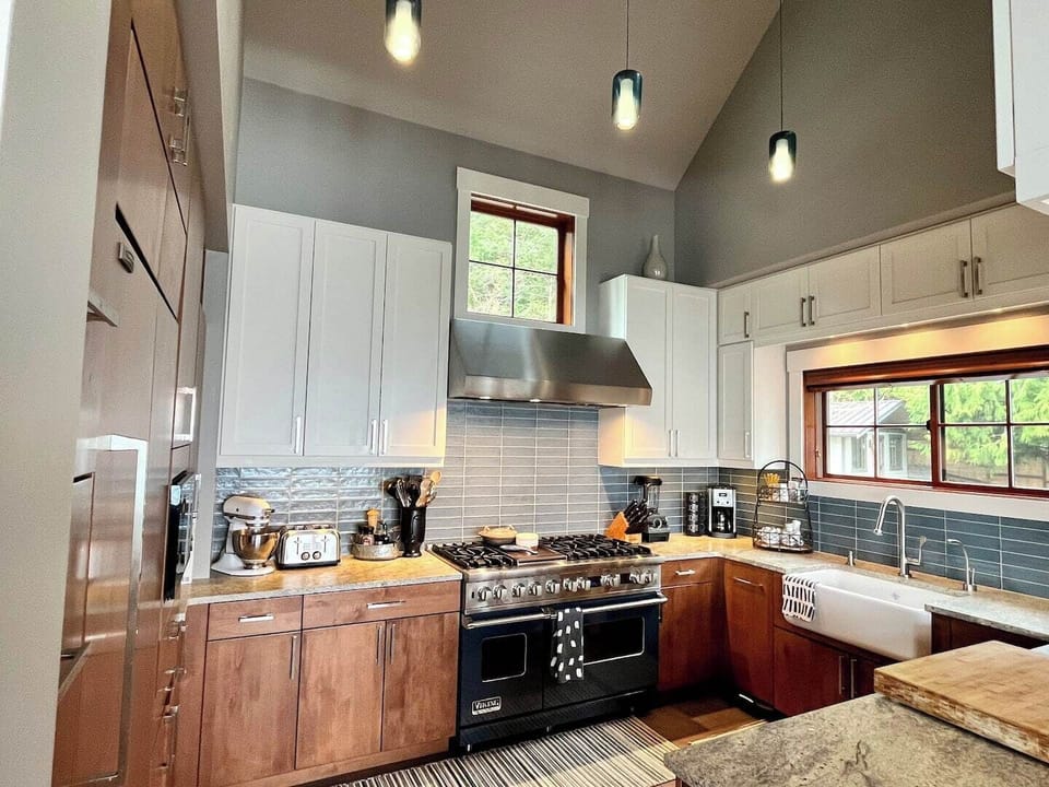 Main house: kitchen