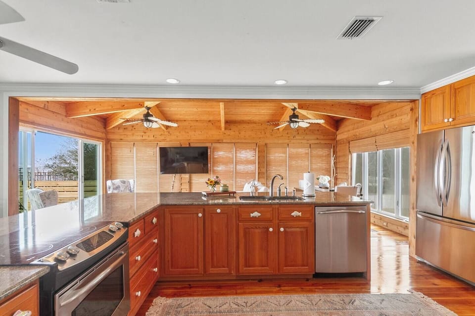 Open Kitchen/Living Area (2)