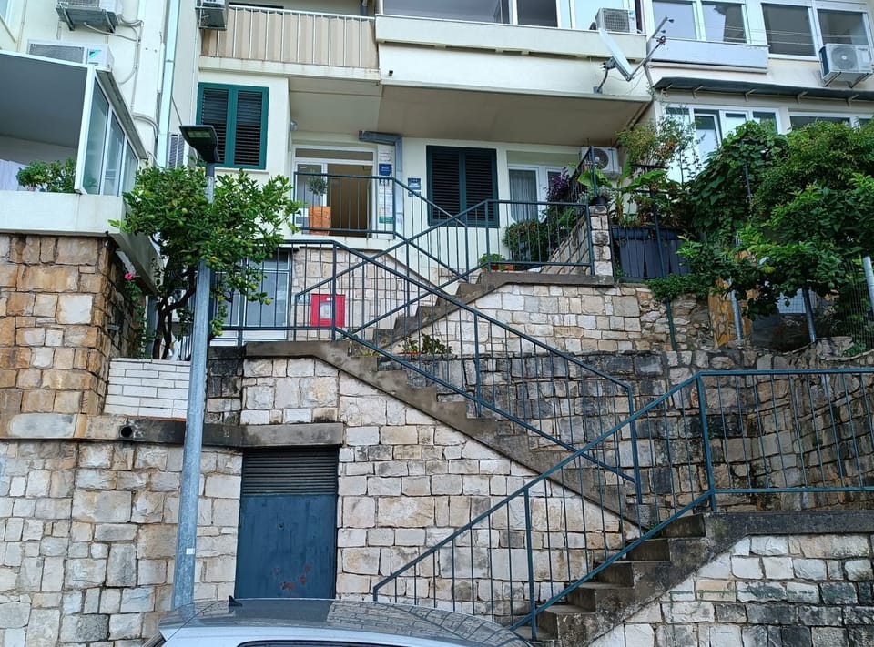 Apartment (One Bedroom Apartment with Terrace) | Exterior