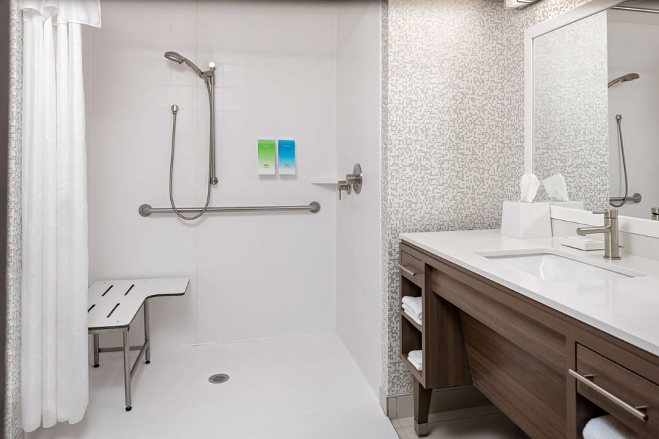 Bathroom shower