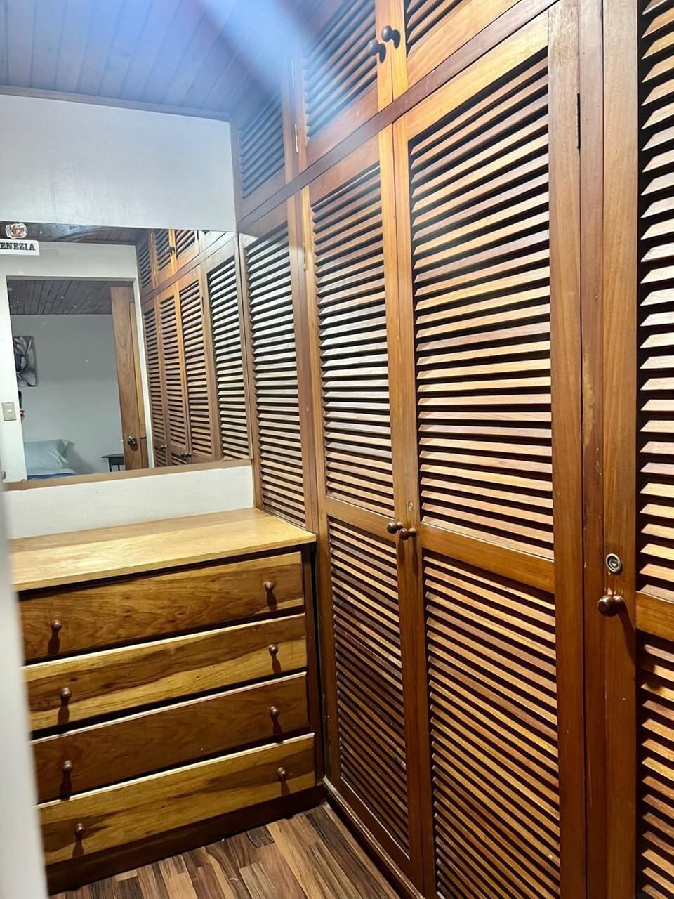 Standard Double Room, Courtyard View | Bathroom | Shampoo, toilet paper