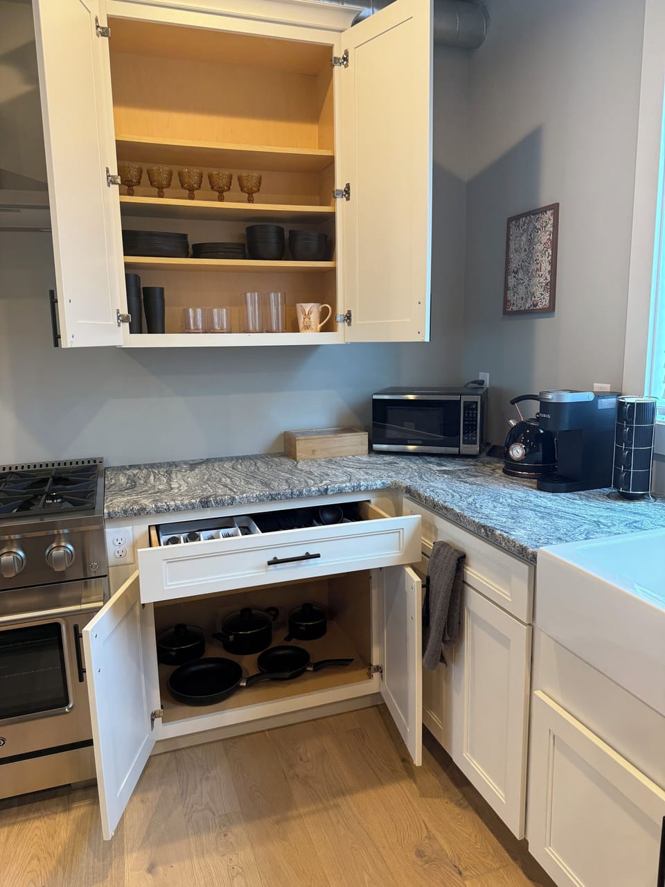 Truly A Chefs Kitchen Commercial Range Farm Sink Large Island Cookware Provided
