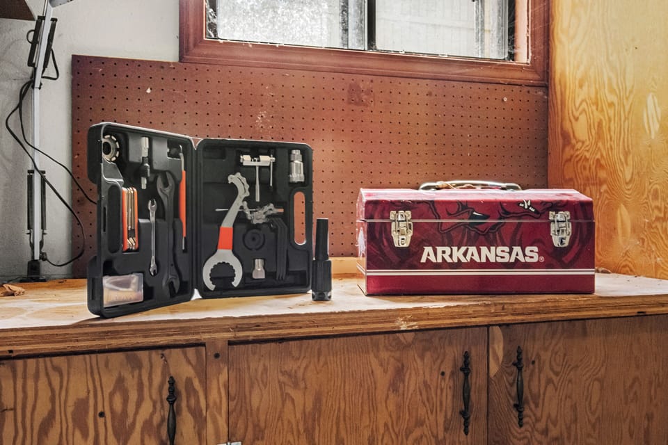 Bike tooling station & workshop area with tools provided!