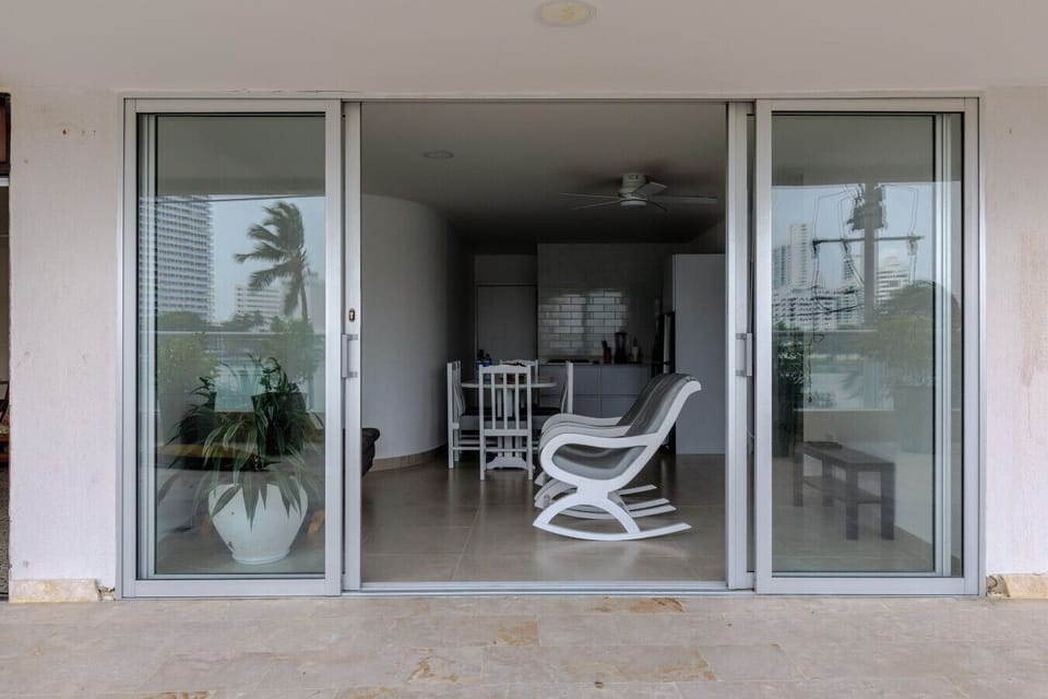 A stylish haven for today’s traveler! Relax on the spacious shared terrace and take in the stunning views of El Laguito. It’s the perfect spot to unwind and soak up the scenery