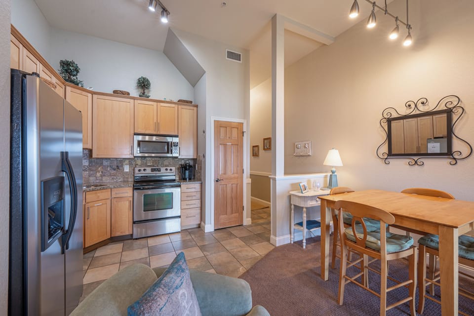 FF308: Keys to Serenity | Kitchen and Dining Areas