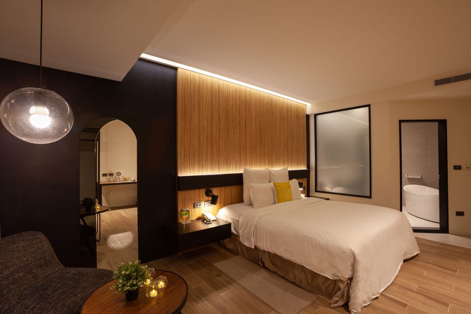 Classic Double Room | Desk, soundproofing, free WiFi, bed sheets