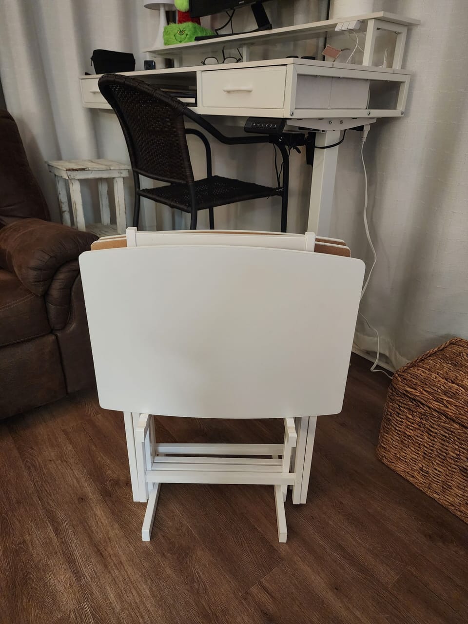 TV trays
