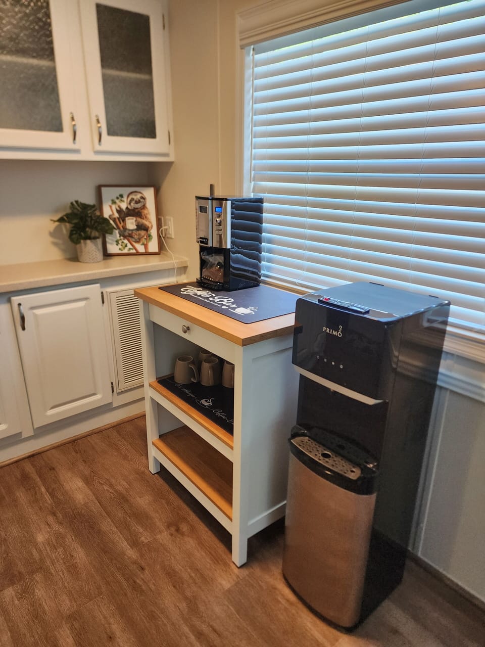 Coffee Bar & Water Dispenser 