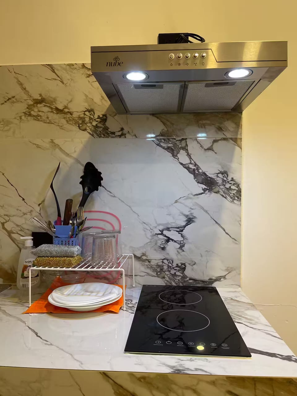 Deluxe Double or Twin Room | Private kitchen | Mini-fridge