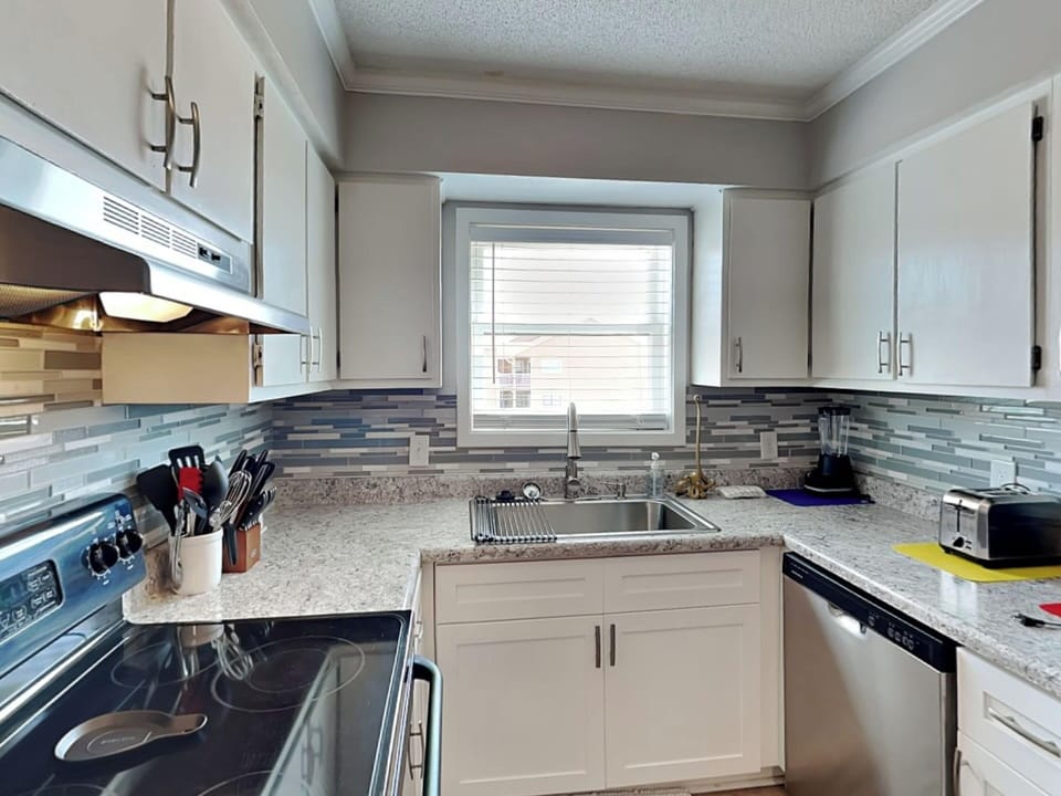 Condo (1 Bedroom) | Property amenity