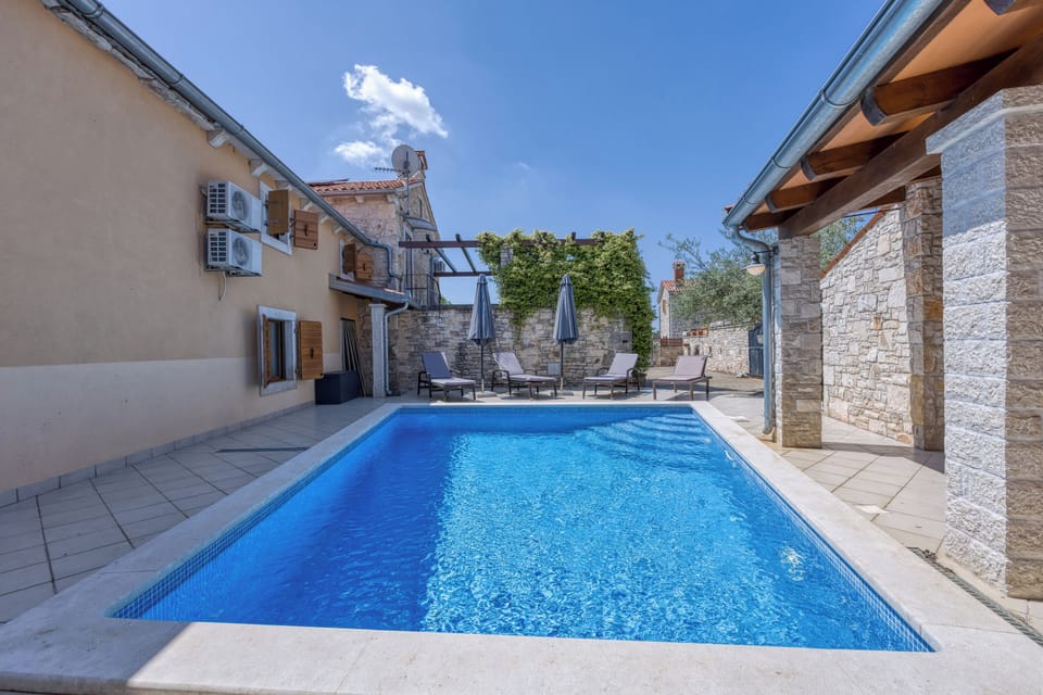 Private Pool