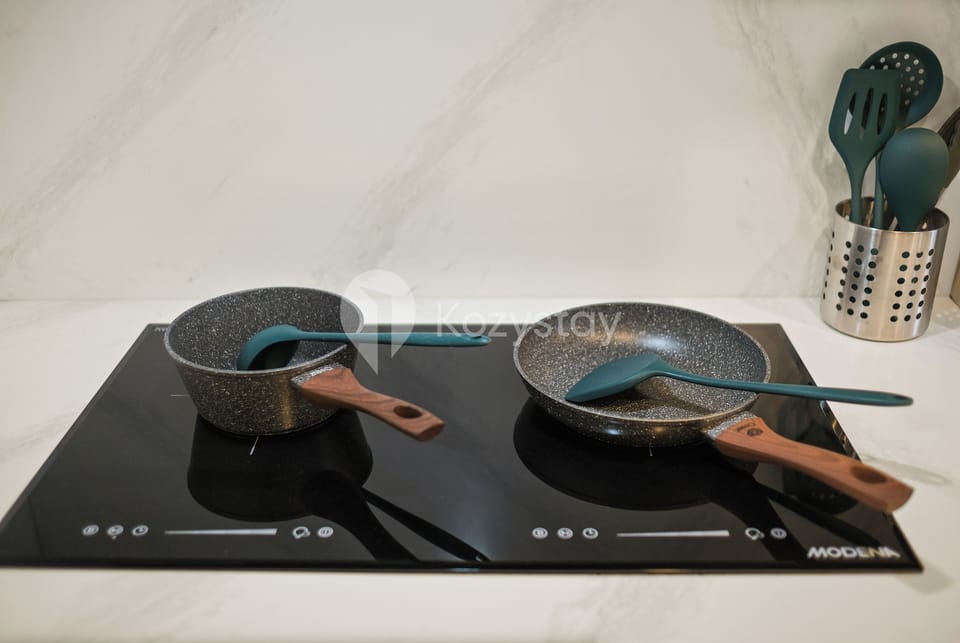 Apartment, 2 Bedrooms, City View | Private kitchen