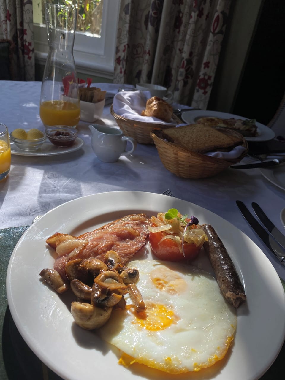 Free daily full breakfast