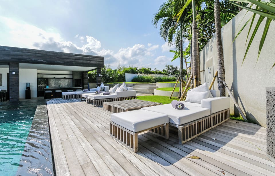 Luxury Beachfront Villa in Bali with private Beach Club.