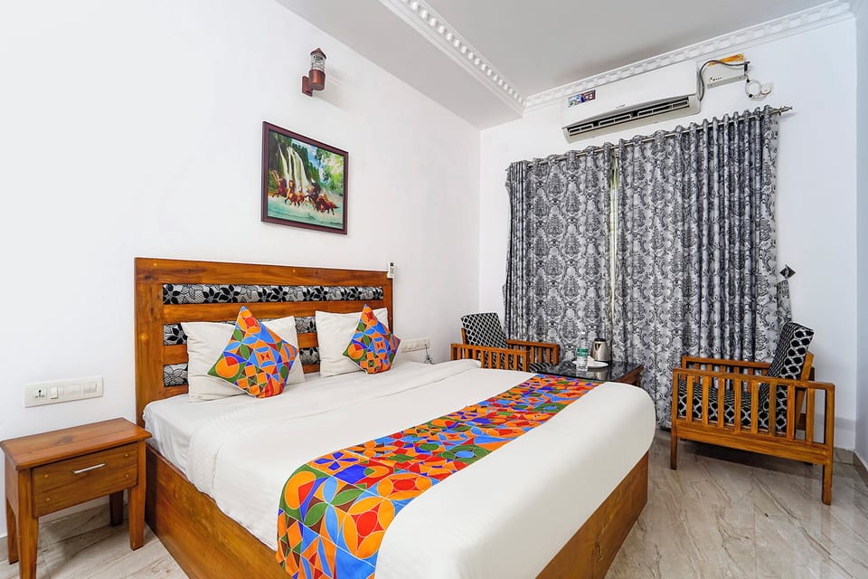 Deluxe Room | Egyptian cotton sheets, premium bedding, in-room safe, free WiFi