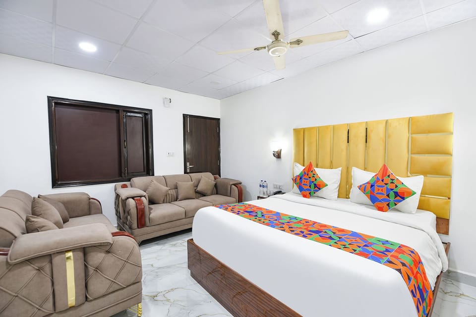 Premium Room | Egyptian cotton sheets, premium bedding, in-room safe, free WiFi