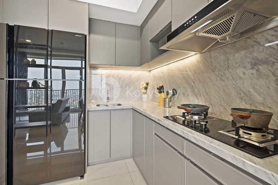 Apartment, 3 Bedrooms, City View | Private kitchen | Full-size fridge, microwave, stovetop, cookware/dishes/utensils