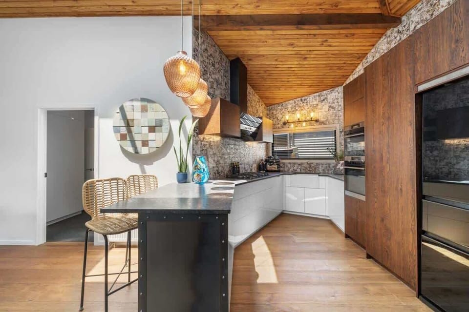 Fully equipped kitchen with complimentary condiments and all the utensils you'll need to cook a great meal.