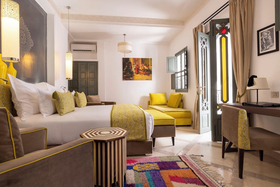 Chambre Mimosa | Premium bedding, memory foam beds, minibar, in-room safe