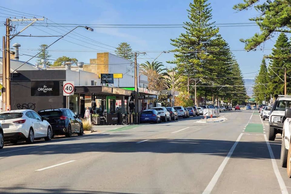 Easy distance to cafes, supermarket and much more.