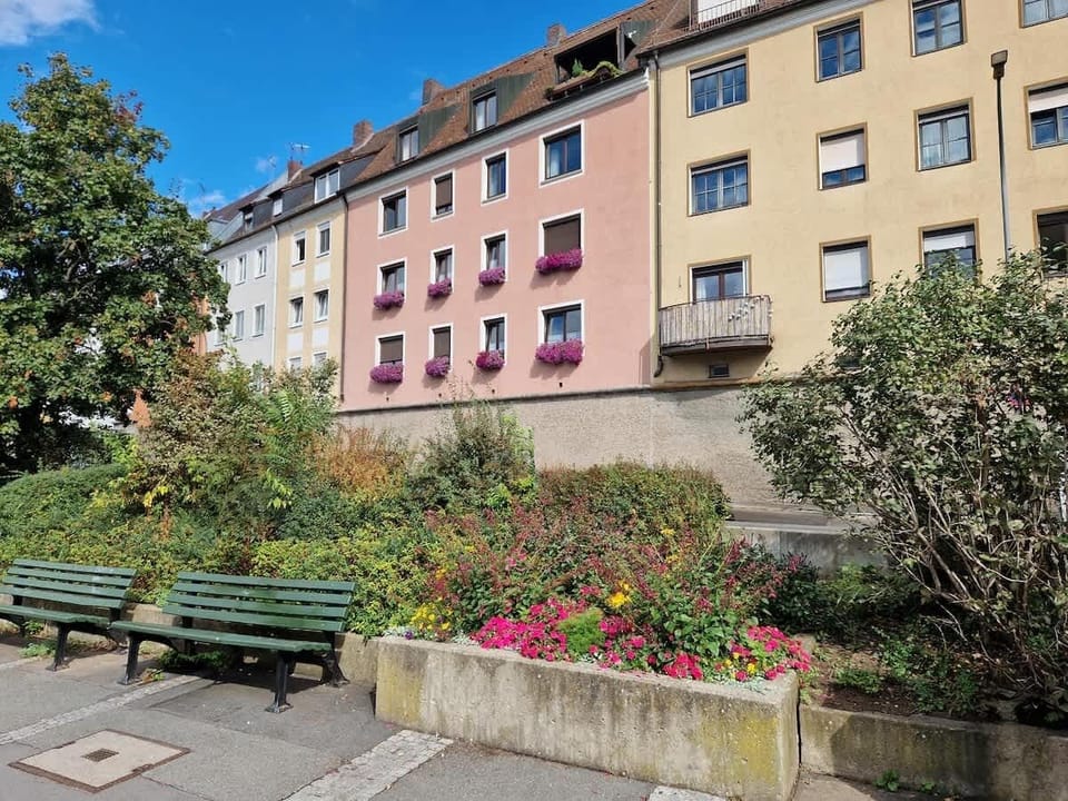 Blick von der Uferpromenade auf unser Haus