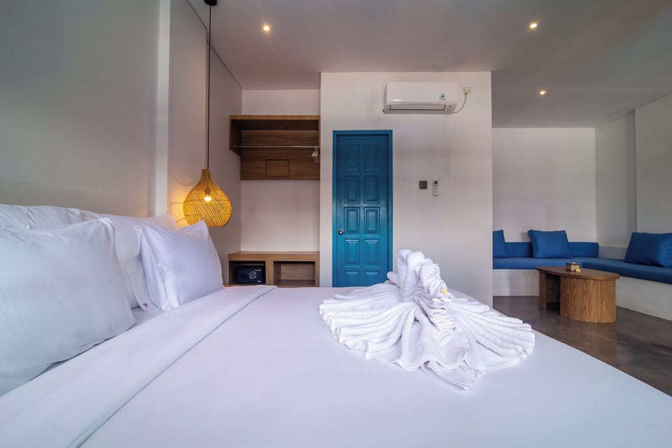 Premier Double Room, City View | In-room safe, soundproofing, free WiFi, bed sheets