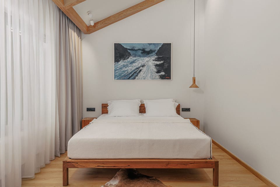 River Loft | In-room safe, iron/ironing board, free WiFi