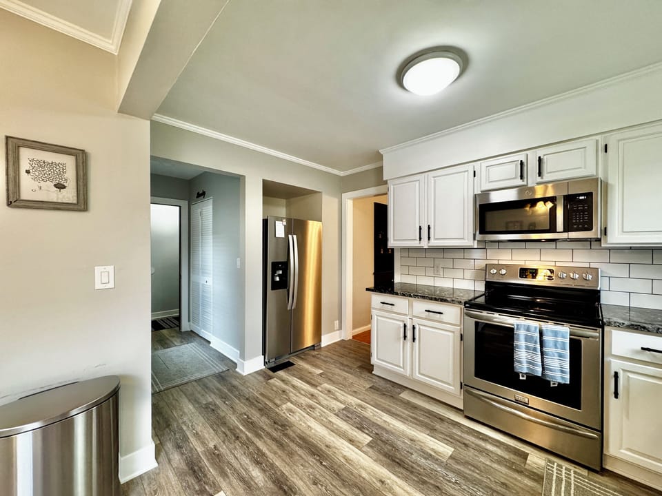 Full size appliances make cooking a breeze!