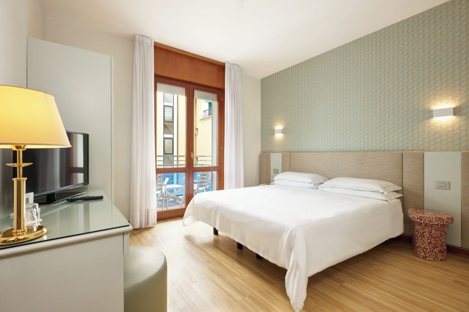 In-room safe, desk, free cribs/infant beds, free WiFi