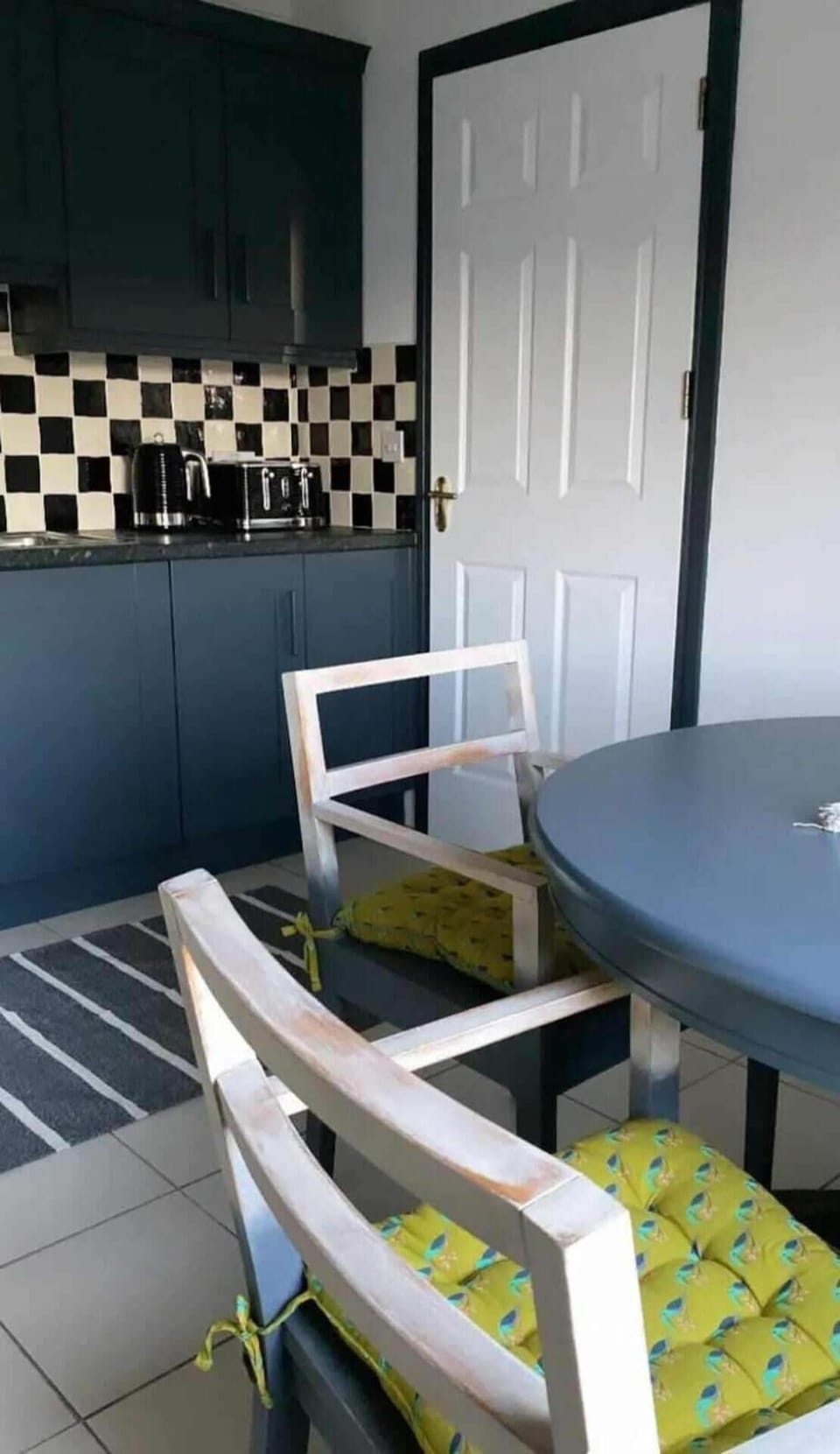 Apartment | Dining