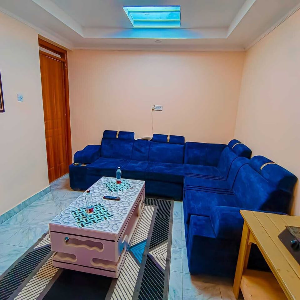 Superior Suite | Desk, laptop workspace, free WiFi