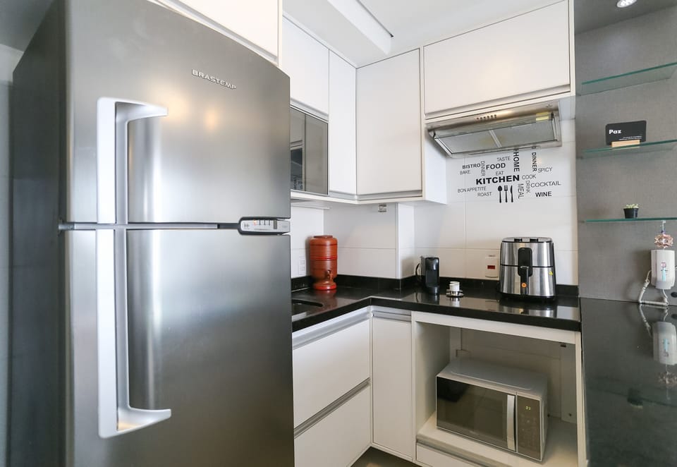 Apartment | Private kitchen | Microwave, cookware/dishes/utensils