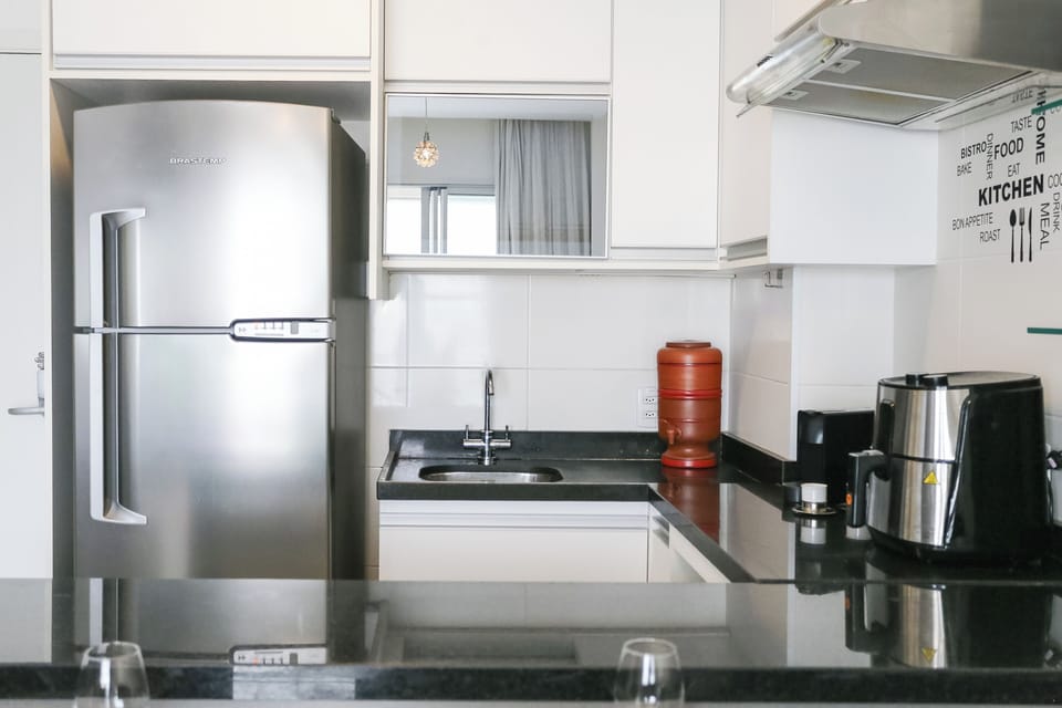 Apartment | Private kitchen | Microwave, cookware/dishes/utensils