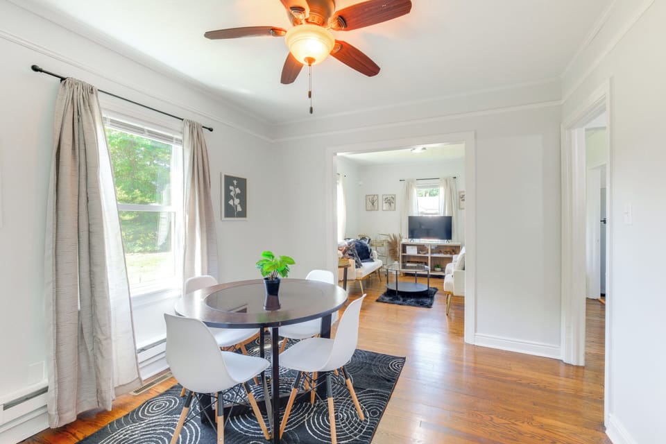 House (2 Bedrooms) | Interior
