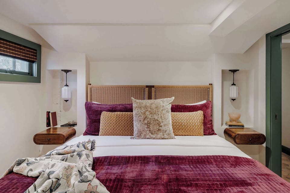Bedroom 3 | King Bed | Ensuite Bathroom | Garden Level