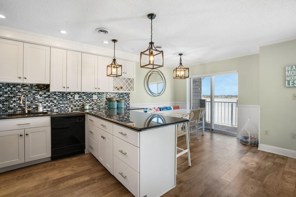 Condo, 2 Bedrooms | Private kitchen | Coffee/tea maker, fridge, toaster