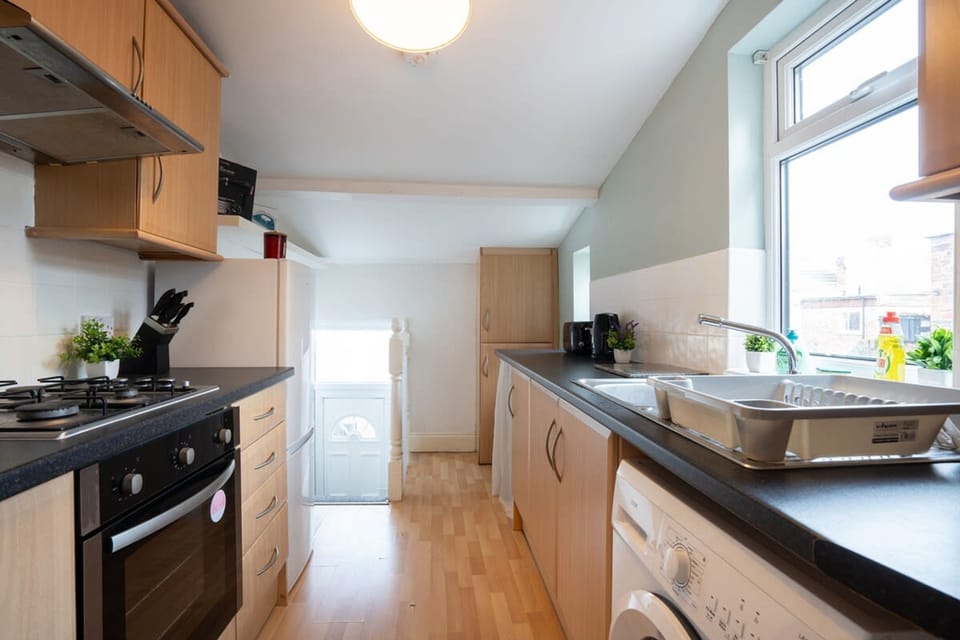Apartment | 4 bedrooms, desk, Internet