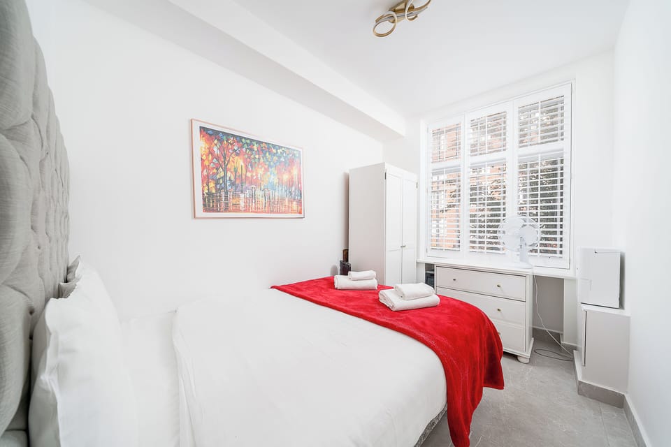 Luxury Apartment, City View | 2 bedrooms, WiFi (free), bed sheets