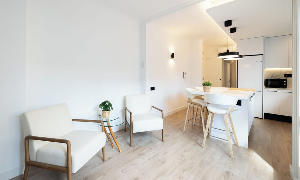 Apartment (2 Bedrooms) | Living area