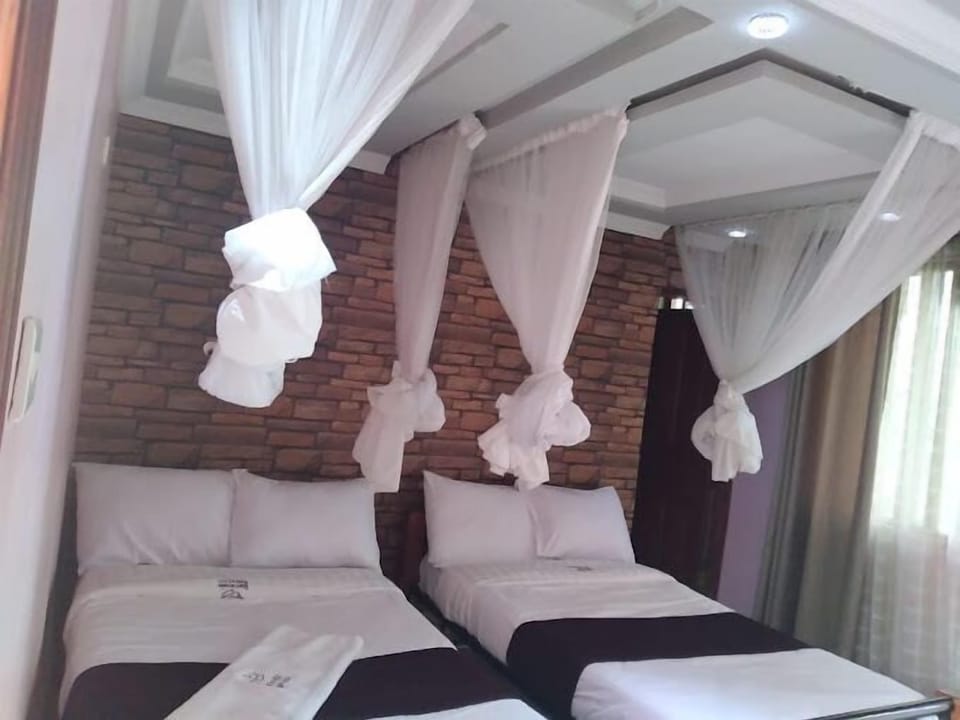 Deluxe Double Room, Pool View | Free WiFi, bed sheets