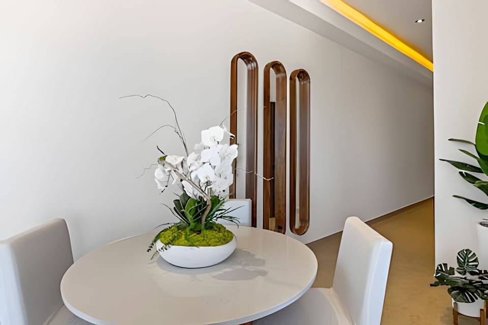 Dining area,View(from property / room),Landmark view,Sea view,Bird's eye view