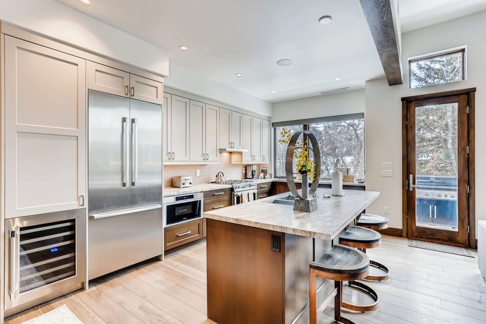 01 Riverfront 13