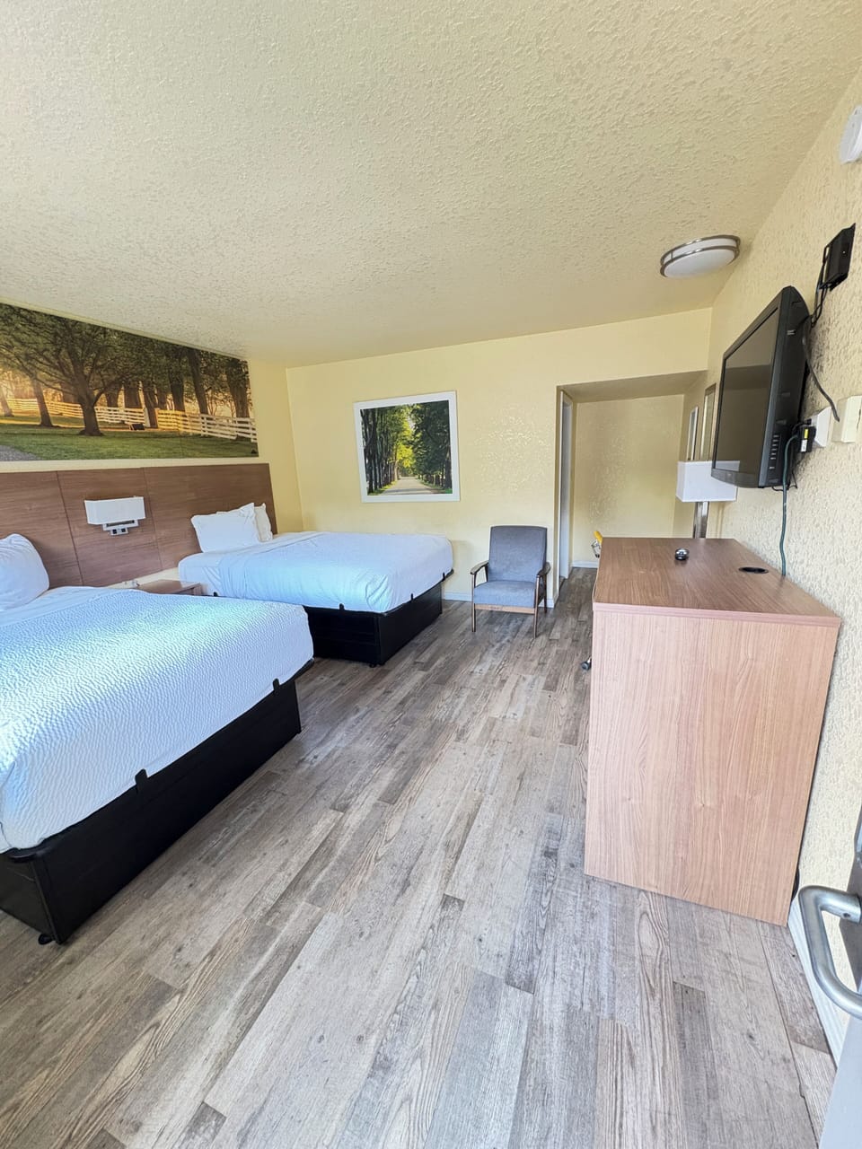 Standard Double Room, Mobility Accessible, Non Smoking | Free WiFi, bed sheets